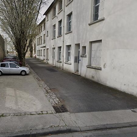 La Terrasse - Parking Gratuit - Fibre - Rdc - Centre Ville Saintes Eksteriør bilde